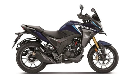 In India, Honda introduces a refreshed CB200X for the 2023 model-year.